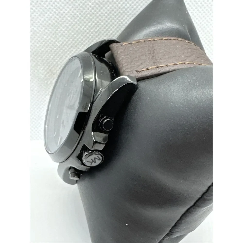 Michael Kors Bradshaw MK5550 Unisex Brown Leather Analog Dial Watch JNA778
